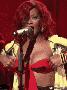 性感丰满的黑人Rihanna女歌手演唱的时候故意抚胸诱惑：Rihanna_bouncy_top.gif