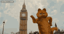 机器猫搞笑图片 触摸不到的铁塔(点击浏览下一张趣图)
