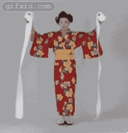 穿着日本和服的跳梁小丑(点击浏览下一张趣图)