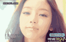 来几张好看的韩国美女明星动图(28)(点击浏览下一张趣图)