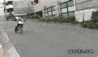 超级牛人骑自行车玩漂移(点击浏览下一张趣图)