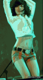 好性感的超短裤少女热舞(点击浏览下一张趣图)
