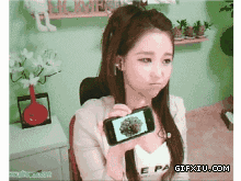 韩国网络爆红美女李由美最新卖萌的动态图片(2)(点击浏览下一张趣图)