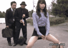 难道是日本av女吗裤裤都露出来了(点击浏览下一张趣图)