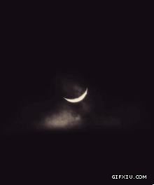 月黑风高哈哈恐怖的月亮(点击浏览下一张趣图)