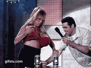 外国大胸美女电视台用胸部把易拉罐直接压扁(点击浏览下一张趣图)