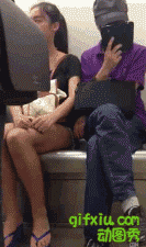 美女地铁上被性骚扰果断KO该男子(点击浏览下一张趣图)