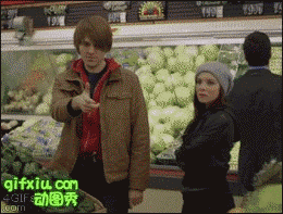 搞笑动态图美女假装孕妇超市偷西瓜绊倒后。。。(点击浏览下一张趣图)