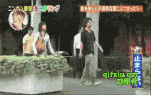 搞笑的小日本空气墙捉弄路人(点击浏览下一张趣图)