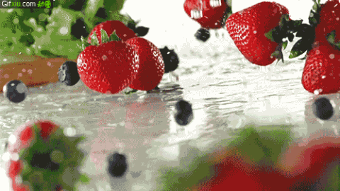草莓动态图片(点击浏览下一张趣图)