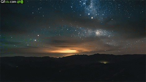 夜晚星空动态图片(点击浏览下一张趣图)