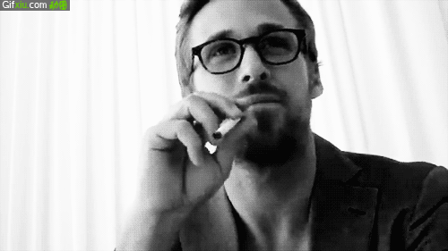 抽烟戴眼镜的外国男人gif图片(点击浏览下一张趣图)