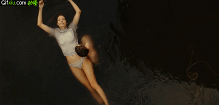 男人教美女游泳的动态图片(点击浏览下一张趣图)