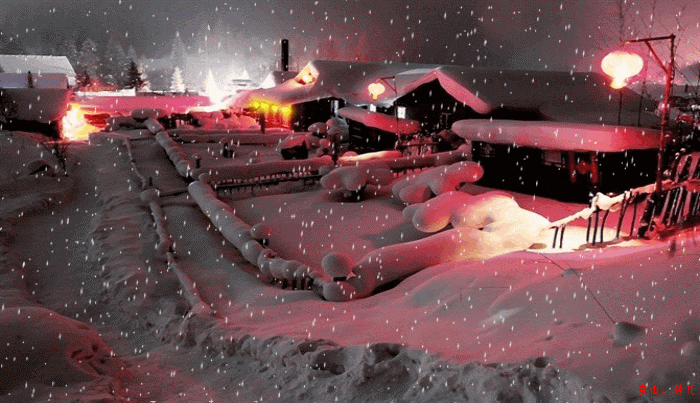 夜晚漂亮的下雪gif闪图(点击浏览下一张趣图)
