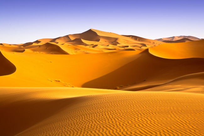 沙漠图片背景(点击浏览下一张趣图)