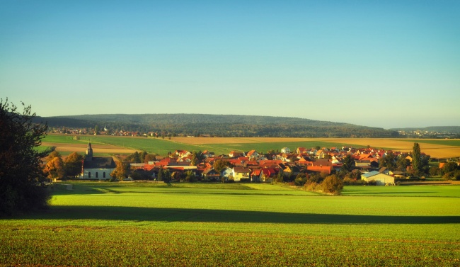 德国草原村庄图片(点击浏览下一张趣图)