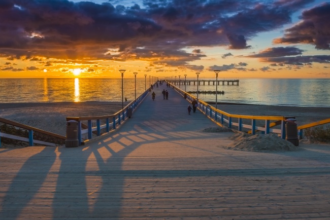 黄昏海湾夕阳图片(点击浏览下一张趣图)