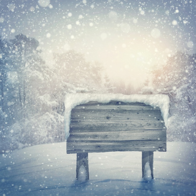 冬季雪地木牌图片(点击浏览下一张趣图)