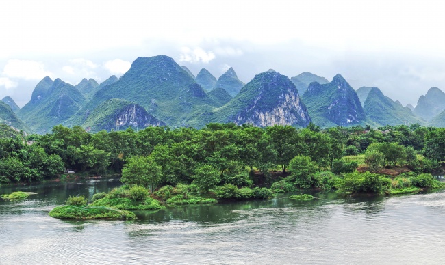 漓江山水风景图片(点击浏览下一张趣图)