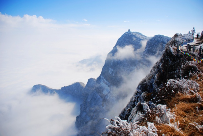 峨眉山风景图片(点击浏览下一张趣图)