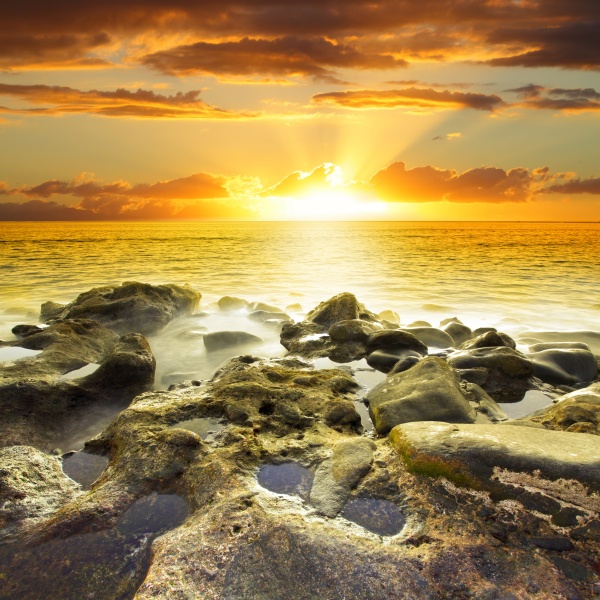 海边夕阳风景图片(点击浏览下一张趣图)