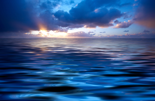 大海黄昏风景图片(点击浏览下一张趣图)