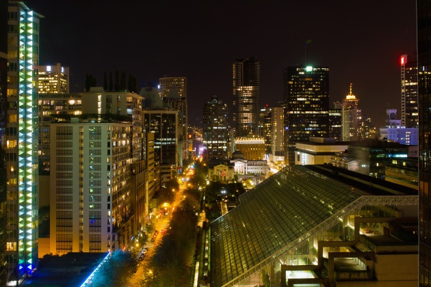 高清大图城市夜景图片(点击浏览下一张趣图)