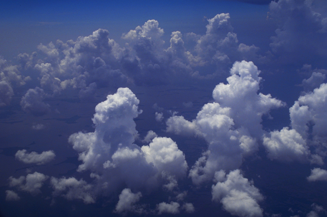 蓝天白云图片(点击浏览下一张趣图)