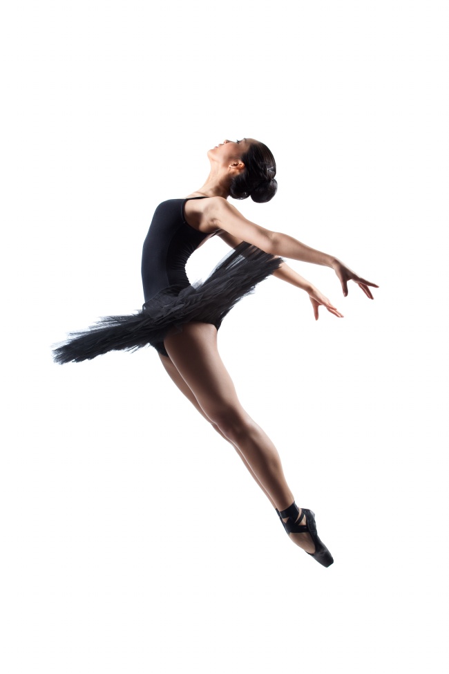 在做飞翔姿势的芭蕾舞美女图片(点击浏览下一张趣图)