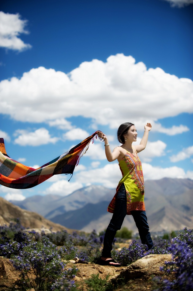 高原上的美女图片(点击浏览下一张趣图)