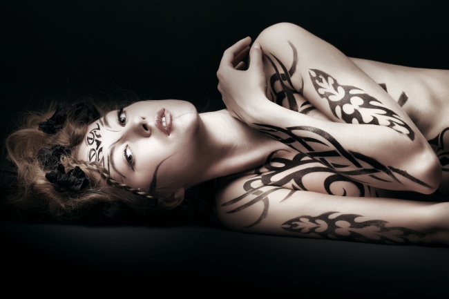 美女纹身艺术图片(点击浏览下一张趣图)