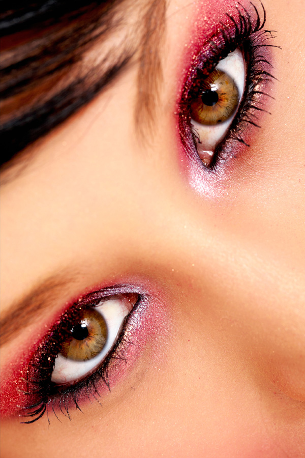 眼睛化妆艺术图片(点击浏览下一张趣图)
