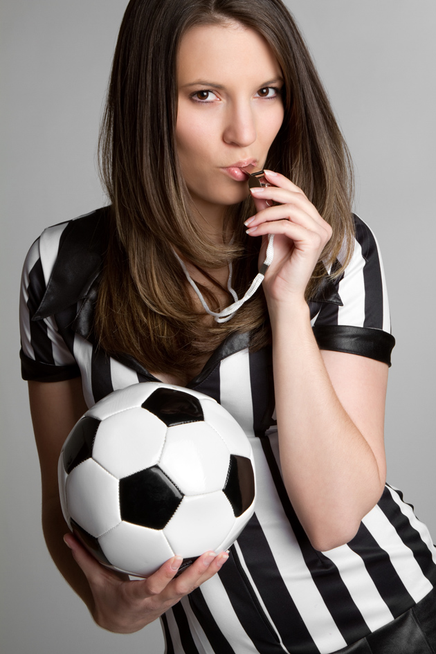 高清大图足球美女图片(点击浏览下一张趣图)
