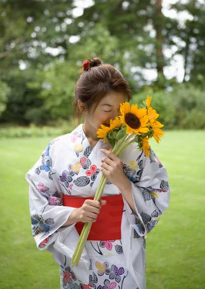 日本和服美女图片 67(点击浏览下一张趣图)