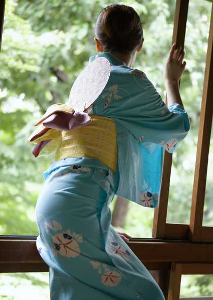 日本和服美女图片 71(点击浏览下一张趣图)