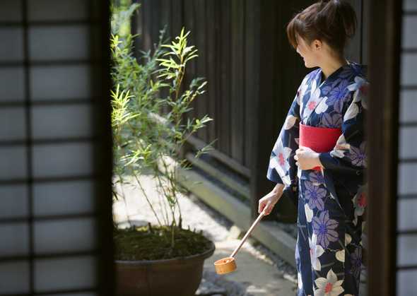 日本和服美女图片 52(点击浏览下一张趣图)