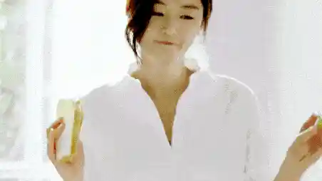 王丽坤白衬衫女神动态图(点击浏览下一张趣图)