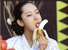 女人吃男人的香蕉动态图片
