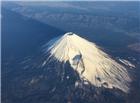 富士山火山口图片