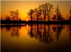 湖泊黄昏夕阳图片